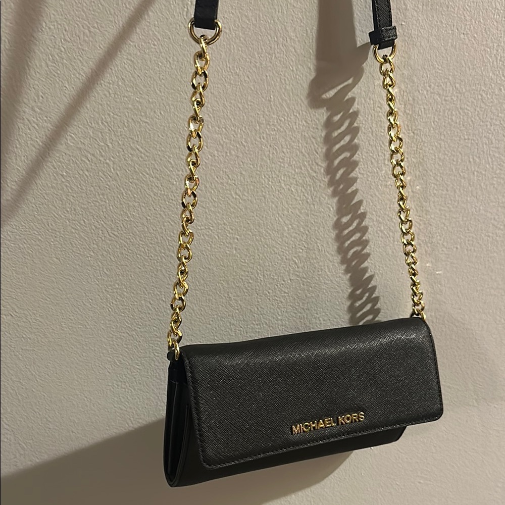 Michael Kors Black and Gold Crossbody Bag with Chain Strap - Picture 4 of 4